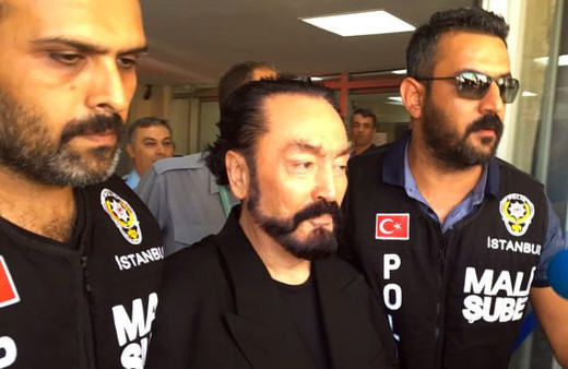 Maşallah Hocam! Ele geçirilen paralar say say bitmedi