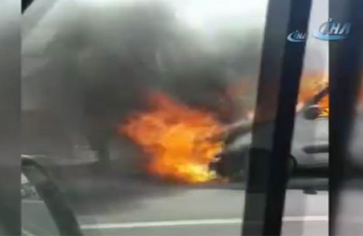 15 Temmuz Şehitler Köprüsü'nde korkutan araç yangını