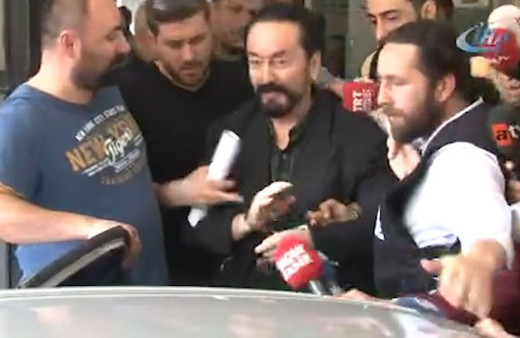 Adnan Oktar hastalığı ne gizli hastalığı ifşa oldu bakın ne?