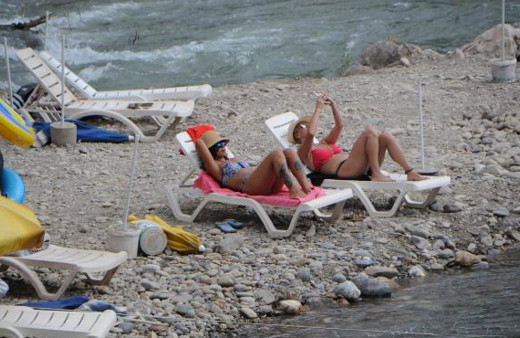 Burası ne Akdeniz ne Ege! Avrupa ve Türkiye'den turist akıyor