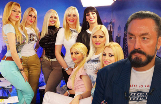 Adnan Oktar'ın villasından kediciklerin çıplak resimleri çıktı