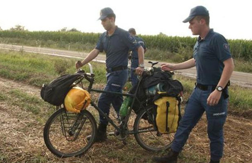 Kırklareli'nde bisikletli turistlere yıldırım çarptı