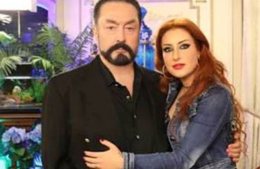 Aslı Süme Efeoğlu kimdir? Adnan Oktar'la bağlantısı