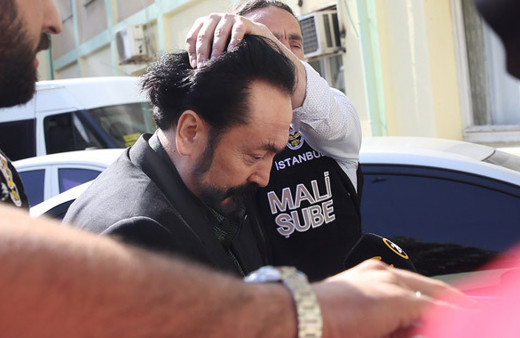 Annem beni gece Adnan Oktar'a götürüyordu o seni istiyorum...