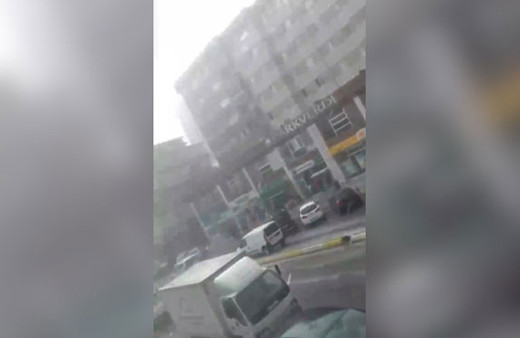 Çekmeköy'de dolu yağışı şoke etti