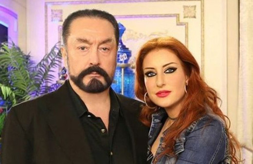 Adnan Oktar ünlü oyuncunun yeğenini evlendirmiş