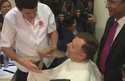 OHAL bitti, CHP'li Atıcı sakalını kesti