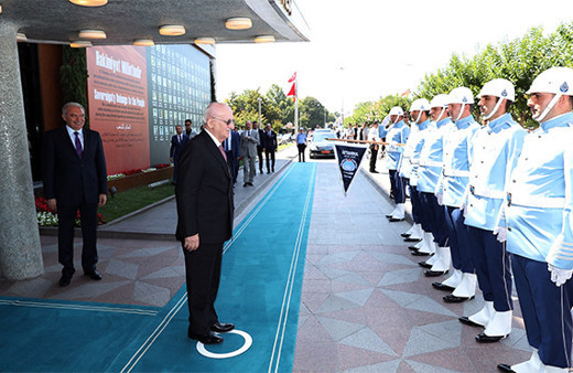 TBMM Başkanı Kahraman'dan Başkan Uysal'a veda ziyareti