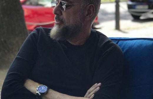 Selen Görgüzel beyaz mayolu poza kocası Hamdi Alkan'dan tam not!