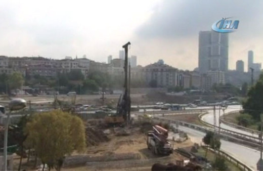 Kadıköy'de doğalgaz borusu patladı