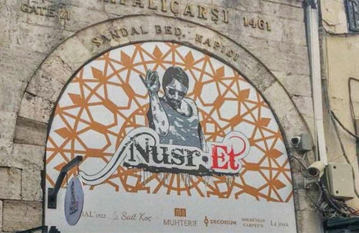 Nusret'in tabelası tepkilerin ardından kaldırıldı!