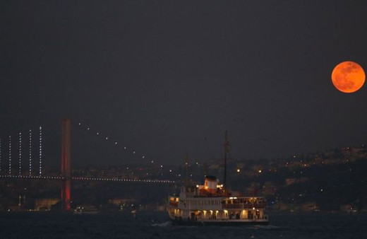 Kanlı ay tutulması Türkiye'de saat kaçta nereden izlenecek