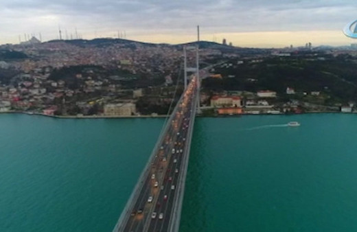 İstanbul'da sıcak dakikalar Boğaz trafiğe kapatıldı!