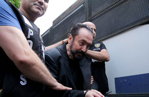 Adnan Oktar yetimlerin malına bile çökmüş! Babamdan kalan mirası gaspetti...