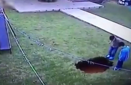 Faciadan dönüldü! Obruğa düşen çocuk korkuttu