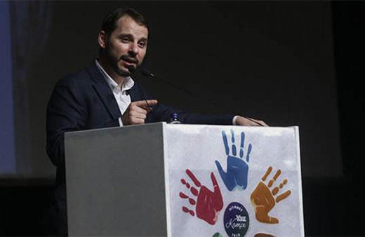 Bakan Albayrak gençlere böyle seslendi