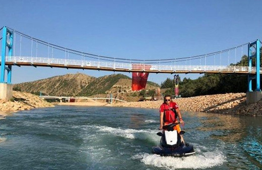 Bakan Soylu paylaştı: Munzur'da jet ski keyfi!