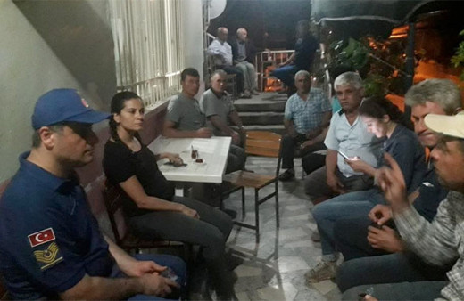 Kadın kaymakam Büyüknalçacı geceyi sokakta geçirdi