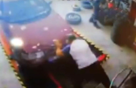 Faciadan dönüldü! Acemi şoför fren yerine gaza basınca....