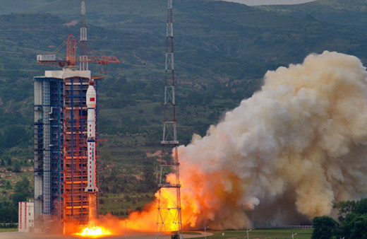 Çin yeni gözlem uydusu fırlattı