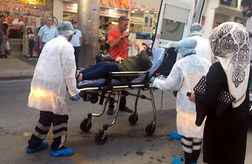 Kargo paketi açıldı 10 kişi hastanelik oldu!