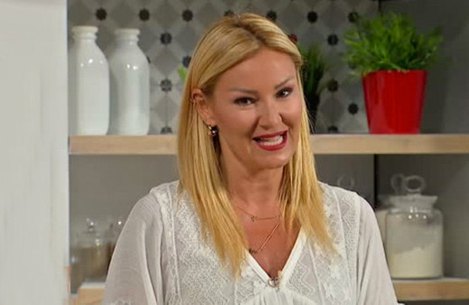 Pınar Altuğ makyajsız halini paylaştı takipçileri isyan etti