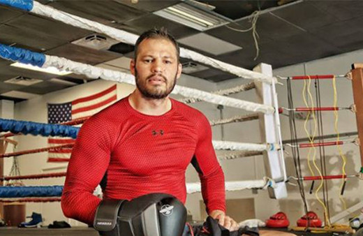 Survivor Avatar Atakan'ın oğluna bakın olay fotoğraf