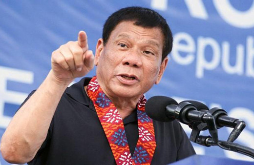 Tanrıya aptal diyen Duterte: Varlığını bir kişi kanıtlasın istifa...