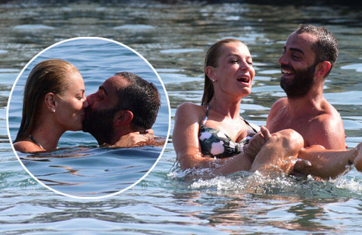 Denizde romantik anlar! Semih Şentürk öpmeye doyamadı