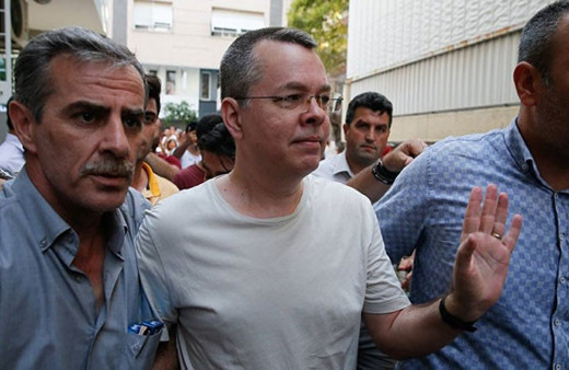 Rahip Brunson için özel ekip kuruldu! Kaçmasın diye 24 saat takip...