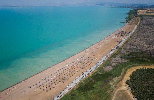 Konya Ovası'nda plaj keyfi! Antalya sahillerini aratmadı