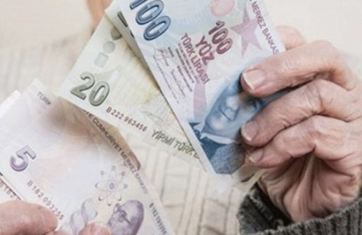 Emekli maaşlarına asgari ücret ayarı