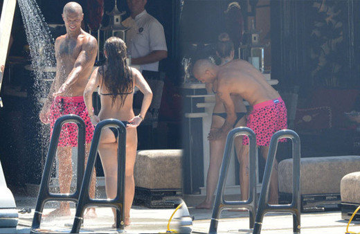 Yakışıklı mahkum sevgilisinin arkasında resmen kuyruk oldu!