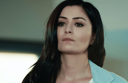 Yasak aşk iddiası Deniz Çakır'ın başını yaktı! 