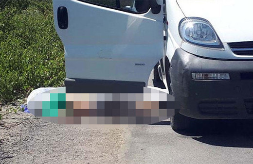 Genç kızın karayolunda şüpheli ölümü!