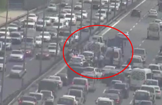 FSM'yi kilitleyen kaza 2 şerit kapalı