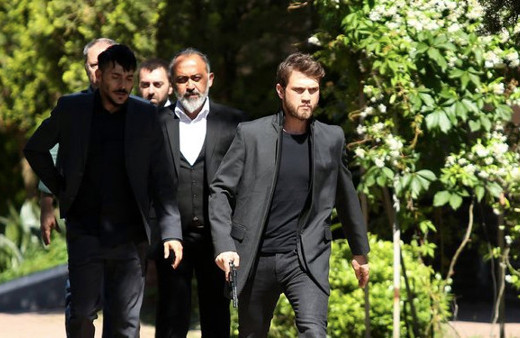 Çukur yeni sezonun bombasını patlattı! O isim de artık kadroda