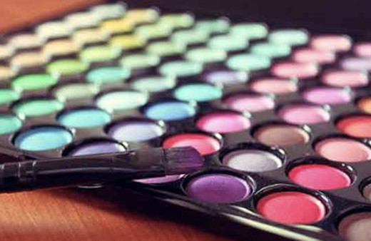 Amerika malı makyaj ürünleri ABD menşeli kozmetik malzemeleri