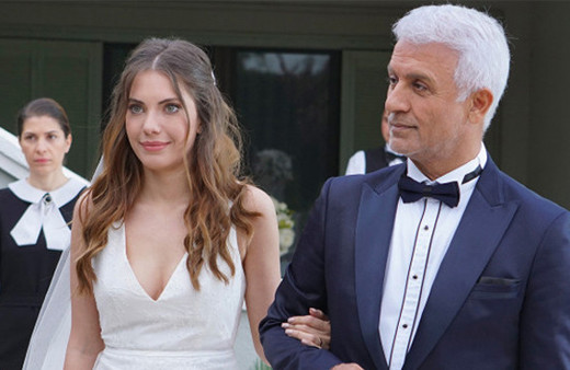 Yasak Elma'da sular durulmuyor! Dizinin yapımcısı isyan etti