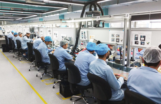 Yerli cep telefonu üreticisinden 100 milyon TL'lik dev yatırım!