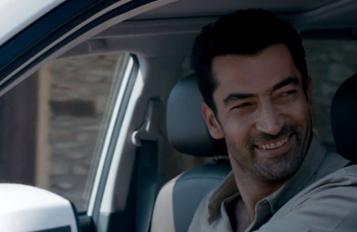 TOTAL’in yeni reklam yüzü Kenan İmirzalıoğlu