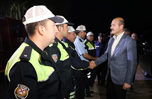 İçişleri Bakanı Soylu trafik denetimine katıldı
