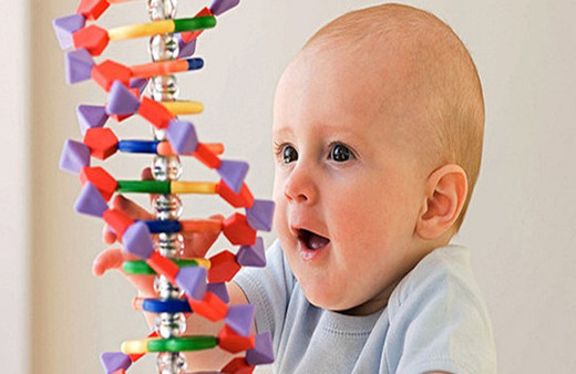 Bebeklerin genetiği ile oynanmasına onay verdi!