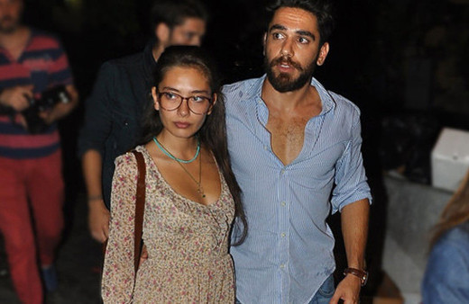 Kadir Doğulu'dan eşi Neslihan Atagül'e romantik mesaj