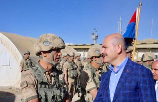 Soylu Kato’da askerlerle bayramlaştı