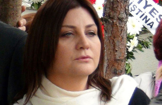 Sibel Can ve oğlu kaza geçirdi olayda 1'i çocuk 3 yaralı var