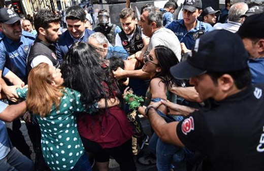 PKK'nın çağrı yaptığı gösteriye polis müdahalesi olaylar çıktı!