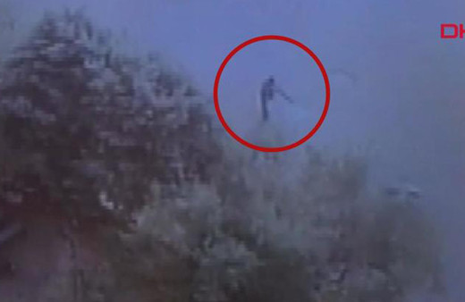 Dehşet anları: 2 kadını takip edip ateş etti