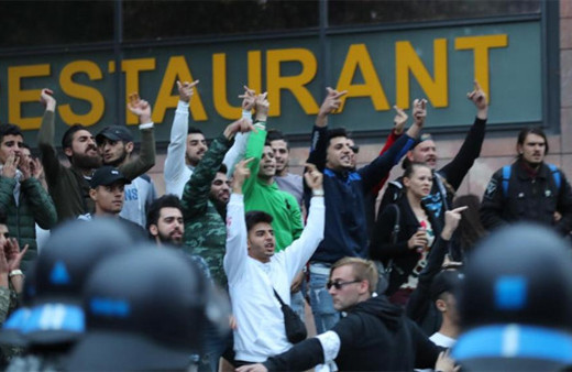 Almanya diken üstünde! Sokaklar karıştı