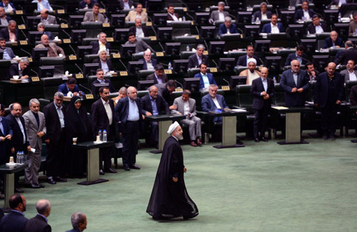 Ruhani'nin açıklamaları meclisi ikna etmedi